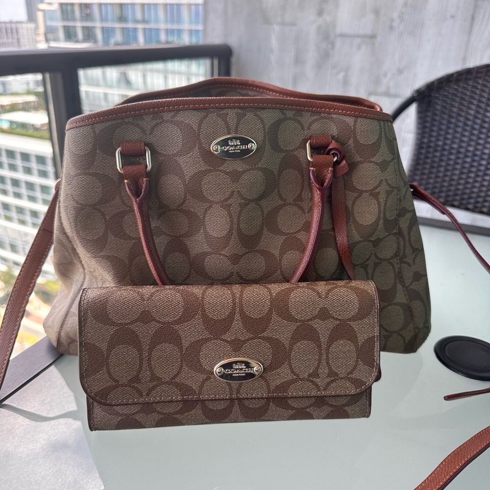 Coach satchel with matching wallet, authentic.